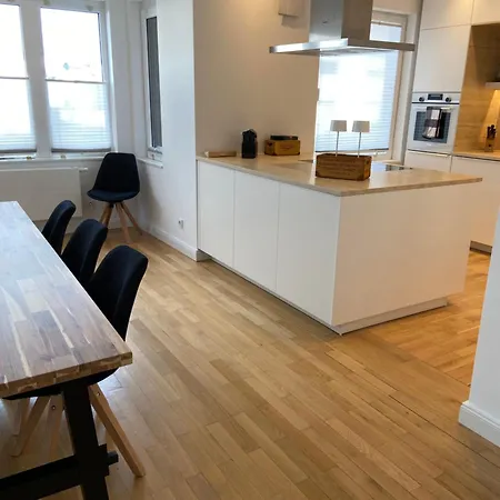 아파트 Moderner Rueckzugsort In Messe Naehe