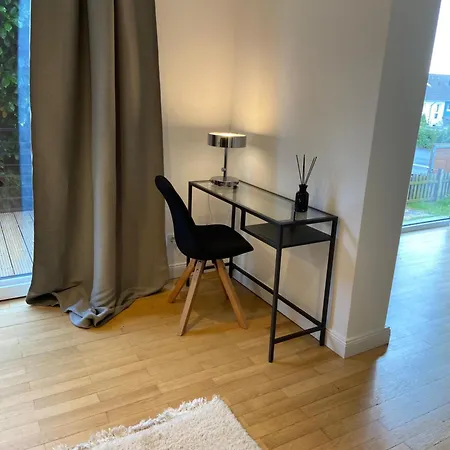 公寓 Moderner Rueckzugsort In Messe Naehe