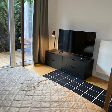 Moderner Rueckzugsort In Messe Naehe * Ανόβερο